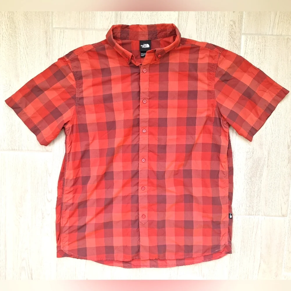 The North Face men's lightweight red orange plaid short-sleeved button-down - XL